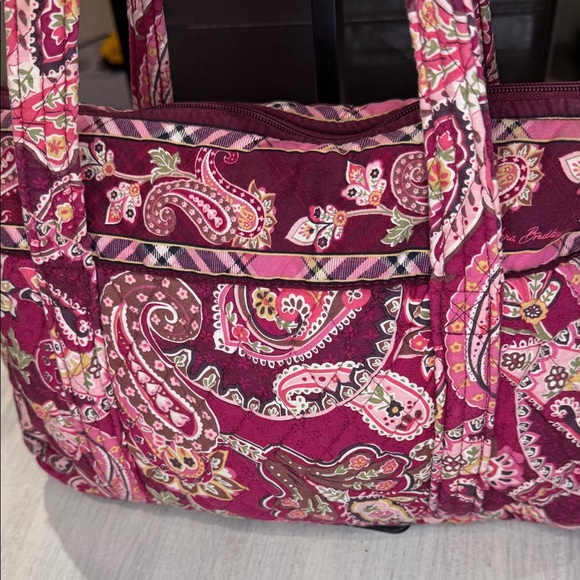 Vera Bradley Pink Paisley Tote and Wallet Set with Vera Bradley Keychain - Picture 6 of 11